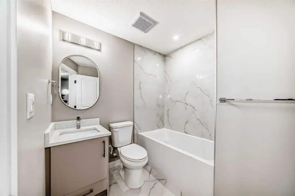 419 Hotchkiss Manor SE