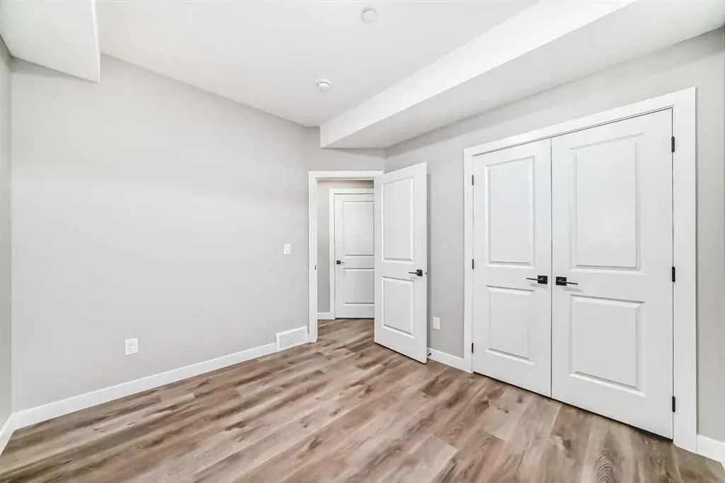 419 Hotchkiss Manor SE