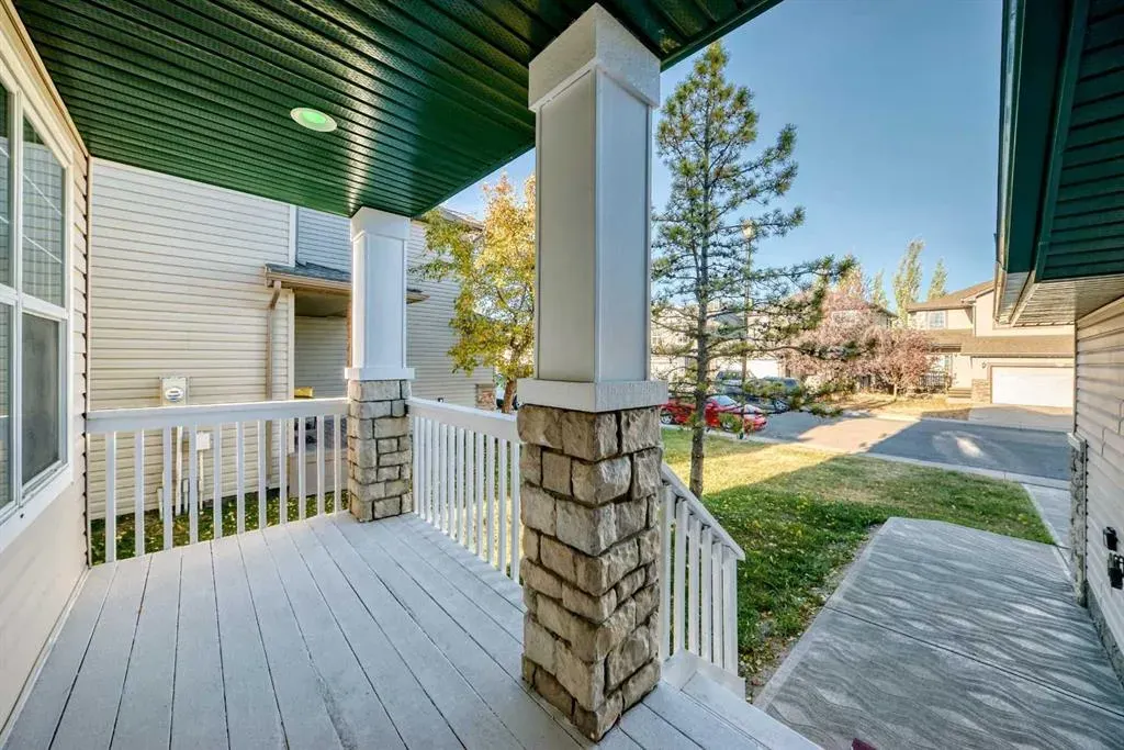 289 Canals Circle SW