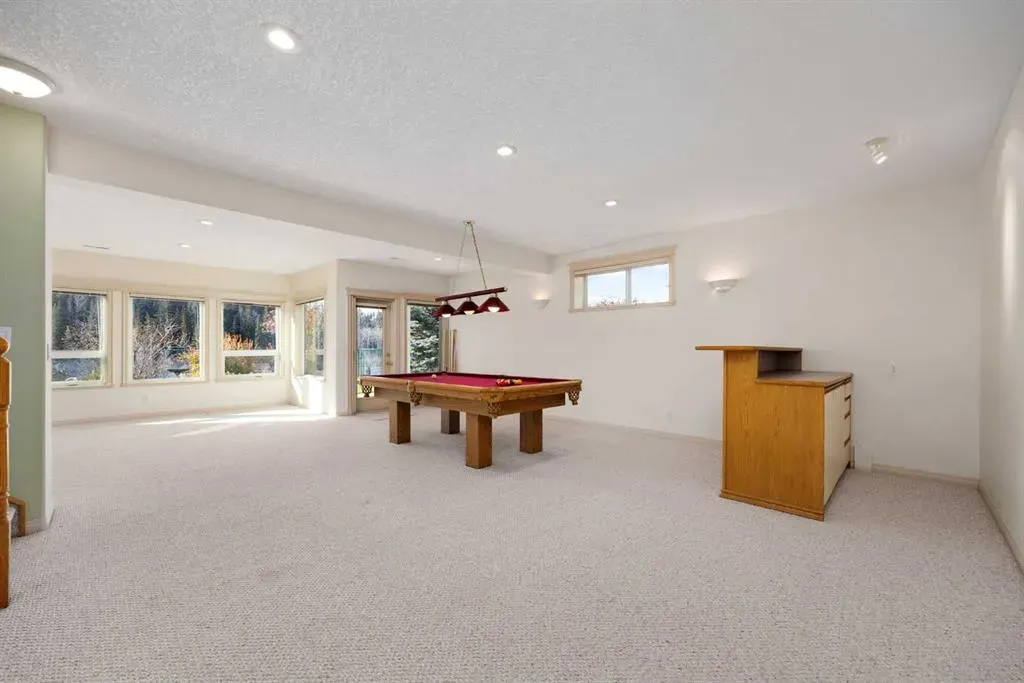 103 West Terrace Point