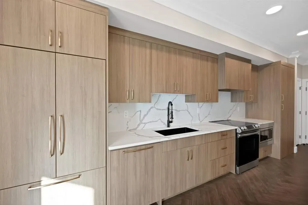 370 Dieppe Drive SW, #401