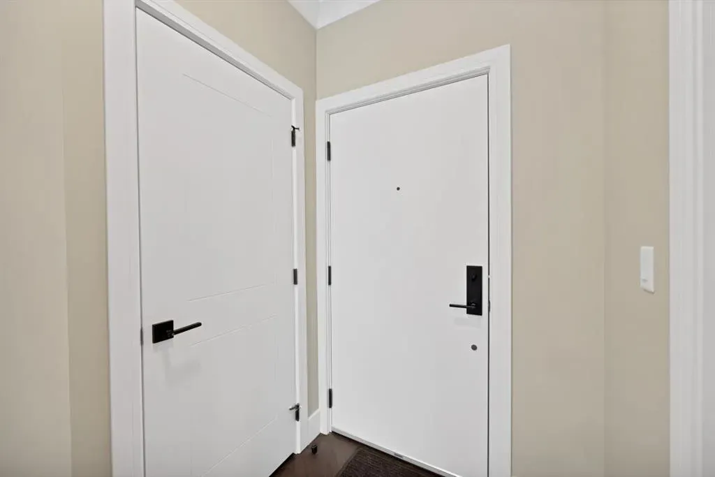 370 Dieppe Drive SW, #401