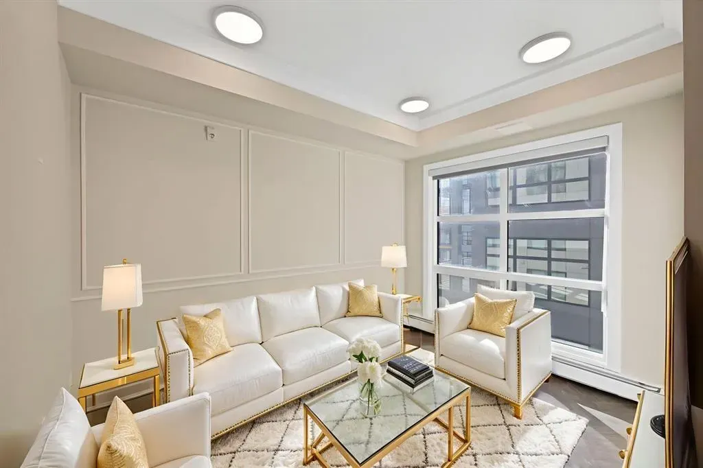 370 Dieppe Drive SW, #401