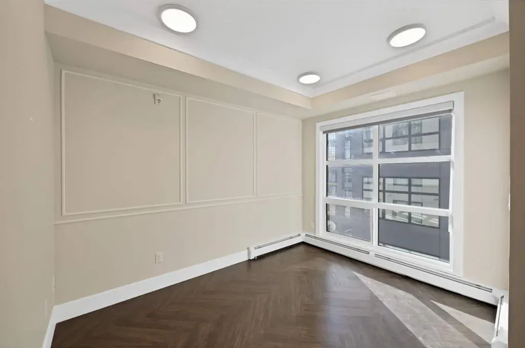 370 Dieppe Drive SW, #401