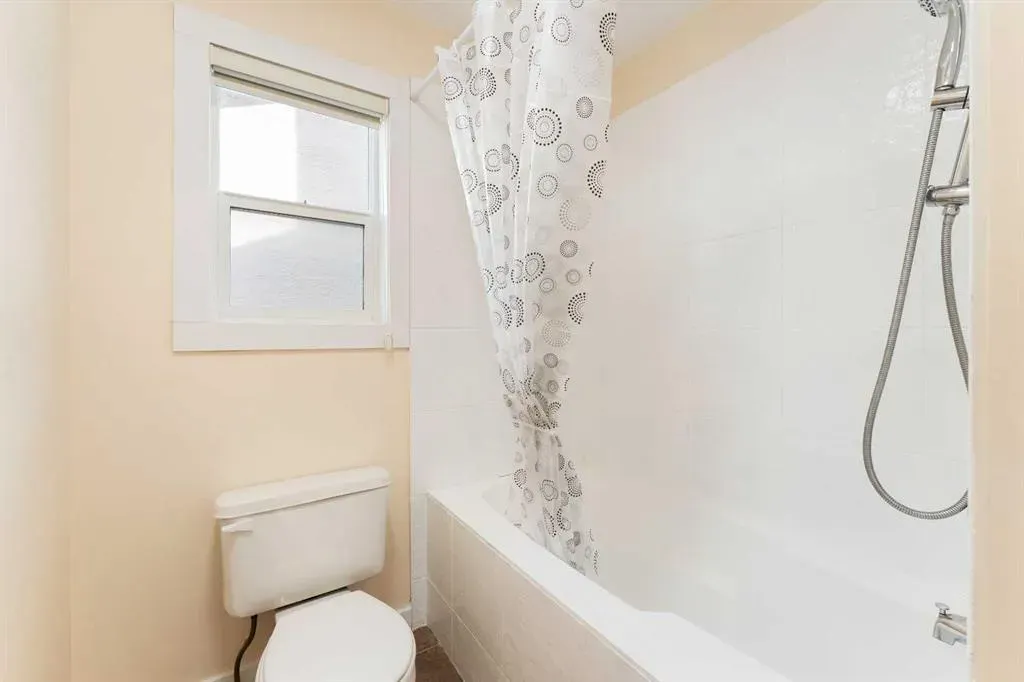 20 Sherwood Circle NW