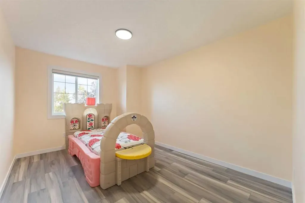 20 Sherwood Circle NW