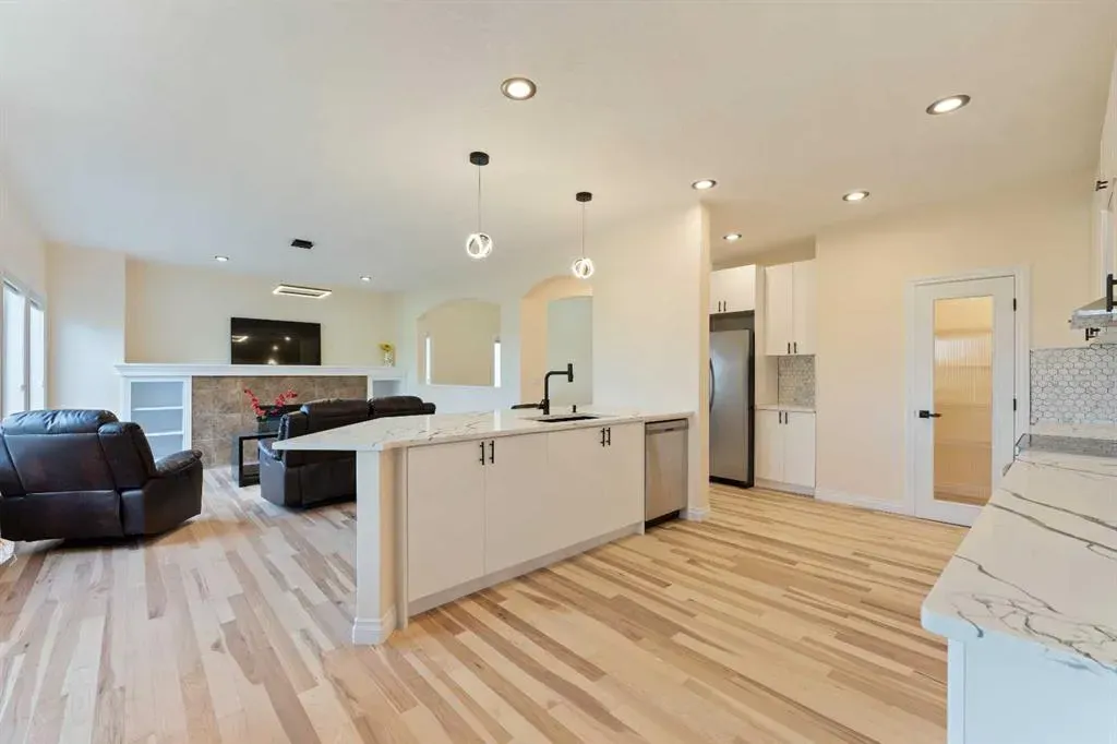 20 Sherwood Circle NW