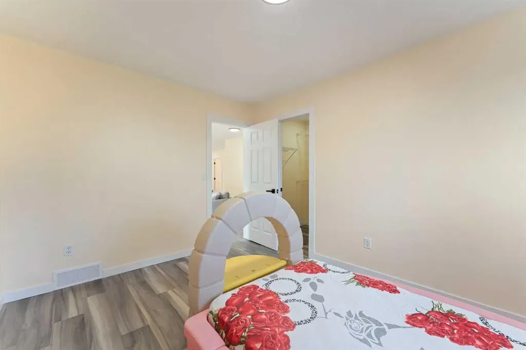 20 Sherwood Circle NW