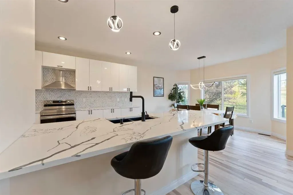 20 Sherwood Circle NW