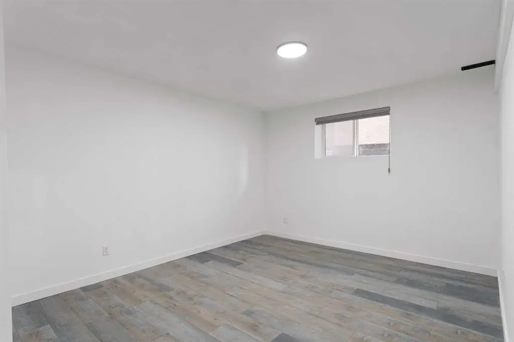 20 Sherwood Circle NW