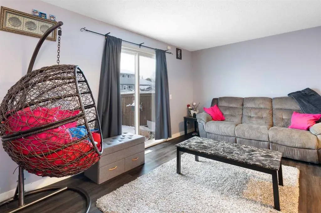 20 Falbury Crescent NE, #161