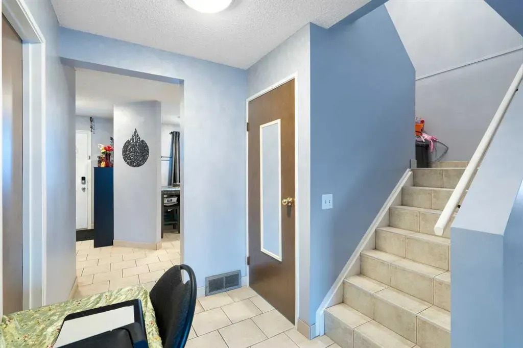 20 Falbury Crescent NE, #161