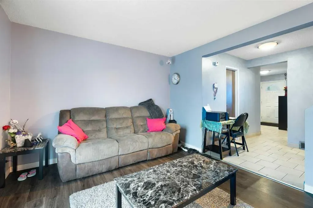 20 Falbury Crescent NE, #161