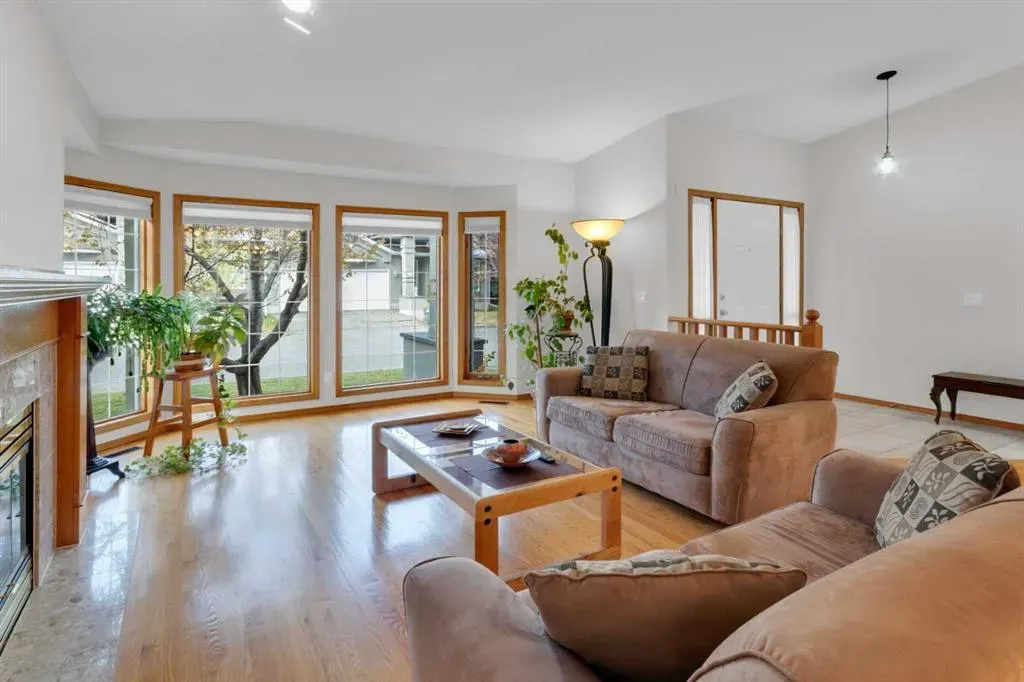 50 Christie Gardens SW