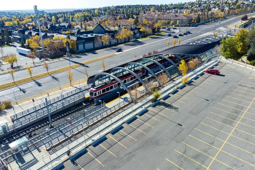 50 Christie Gardens SW