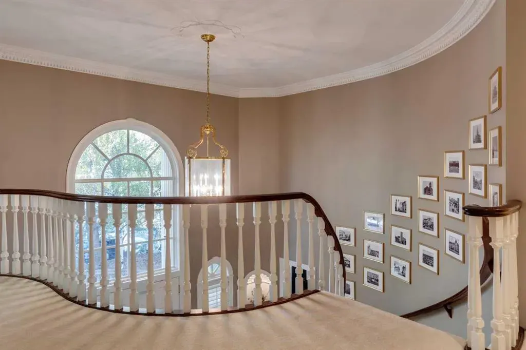 126 Eagle Ridge Drive SW