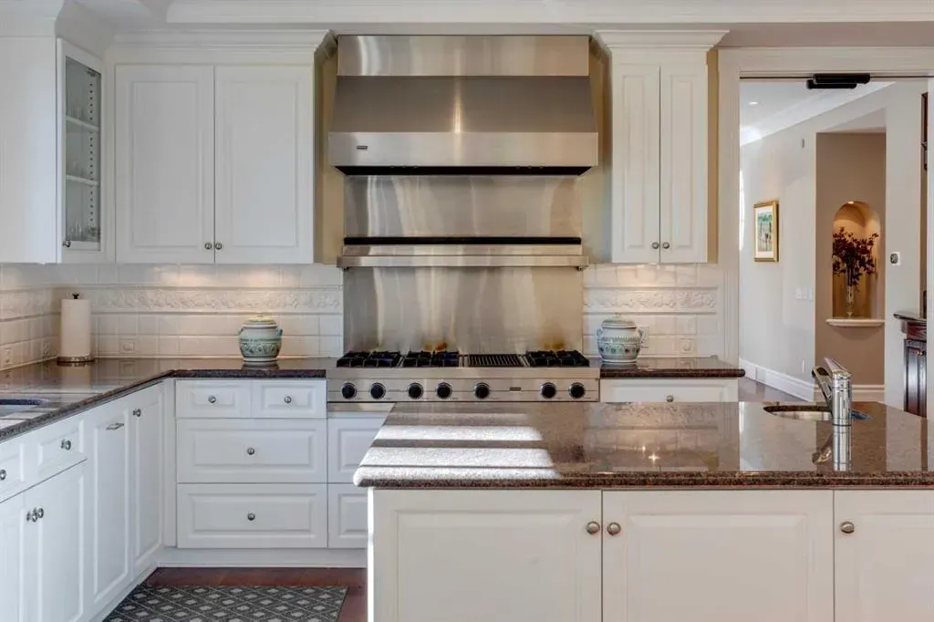 126 Eagle Ridge Drive SW