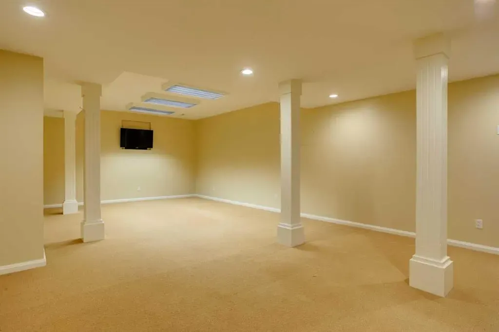 126 Eagle Ridge Drive SW