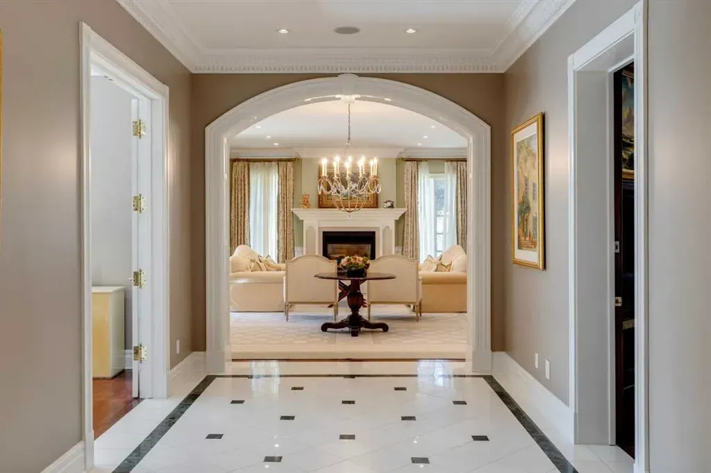 126 Eagle Ridge Drive SW