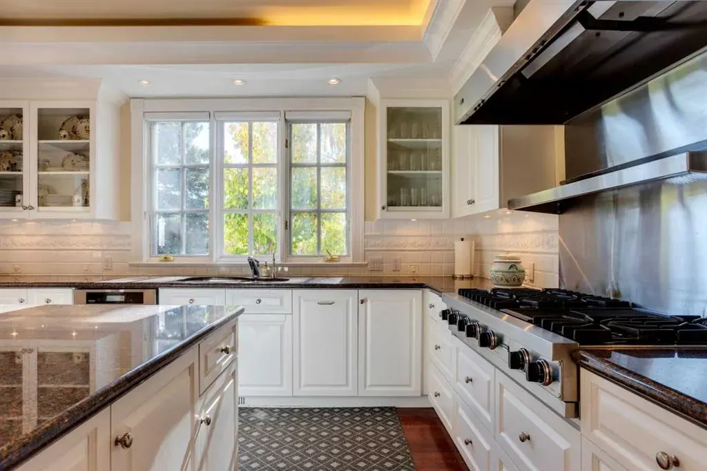 126 Eagle Ridge Drive SW