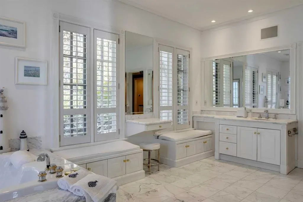 126 Eagle Ridge Drive SW