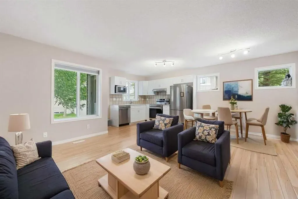 152 Royal Oak Gardens NW