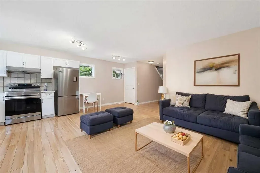 152 Royal Oak Gardens NW