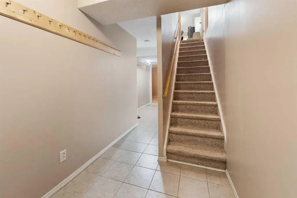 152 Royal Oak Gardens NW