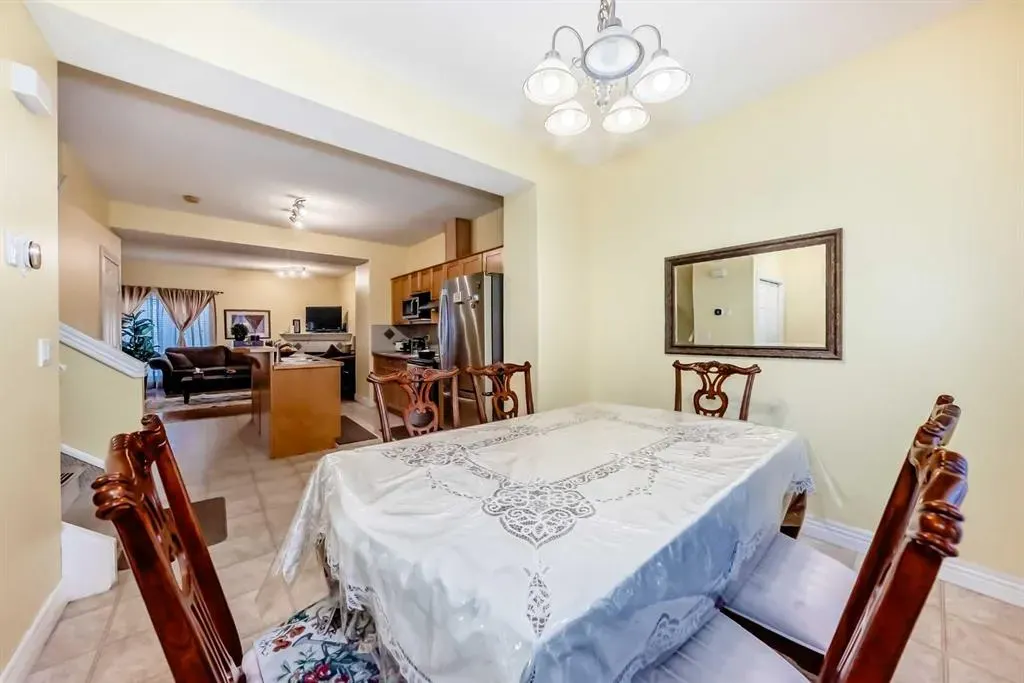 187 Bridlewood View SW