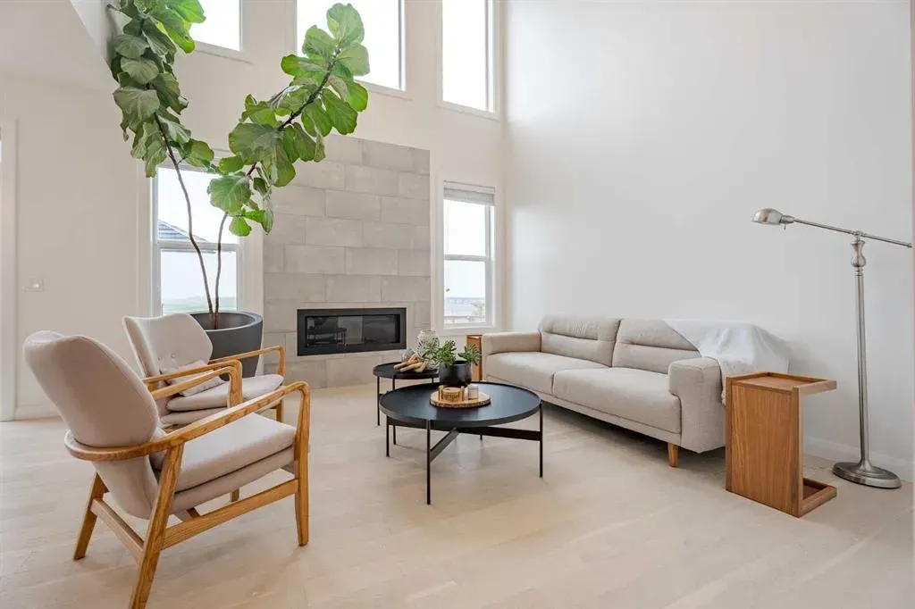 2148 Ravensdun Crescent SE