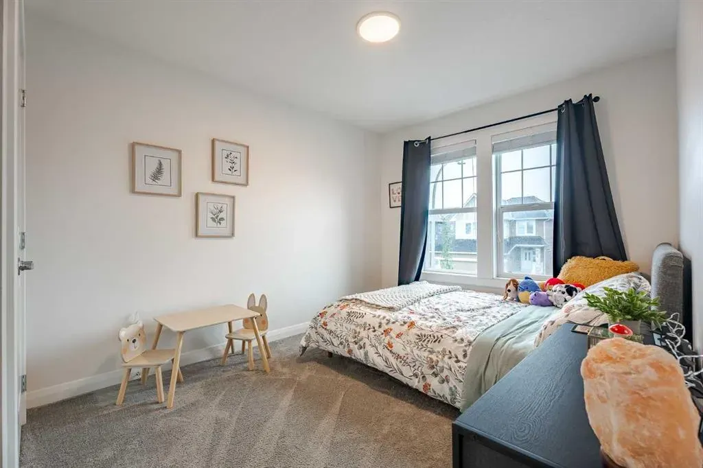 2148 Ravensdun Crescent SE