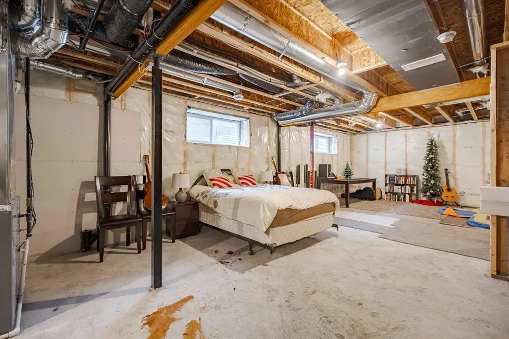 2148 Ravensdun Crescent SE