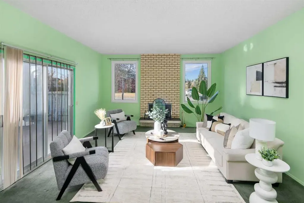 228 Queensland Drive SE