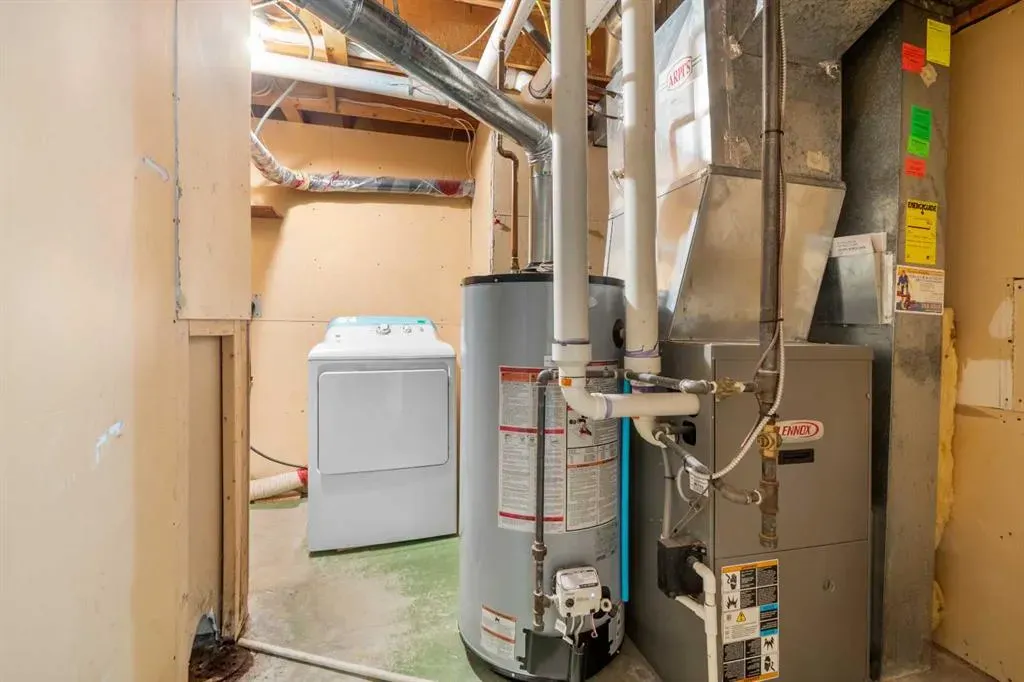 228 Queensland Drive SE