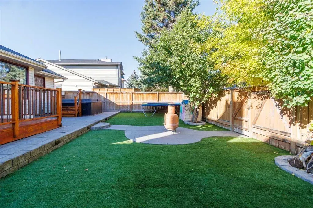 88 Woodford Close SW