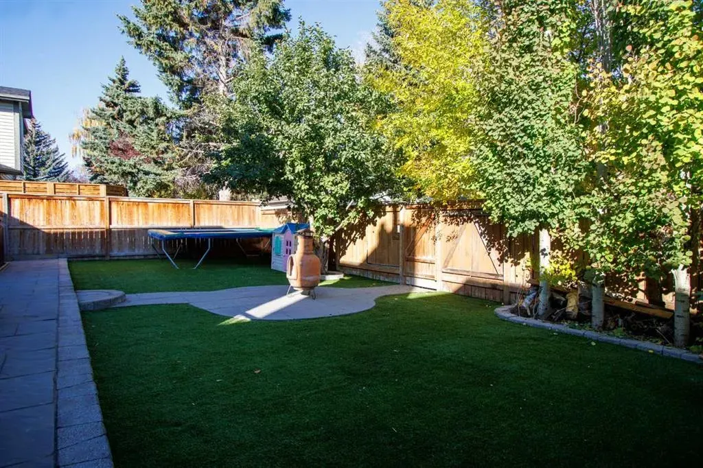 88 Woodford Close SW