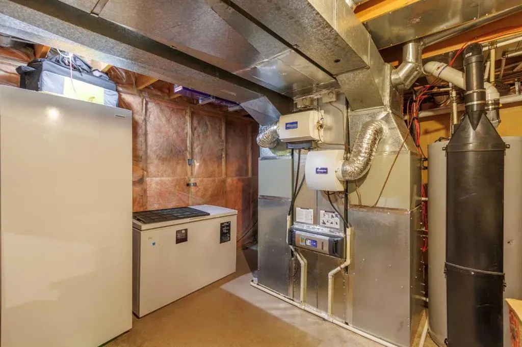 88 Woodford Close SW