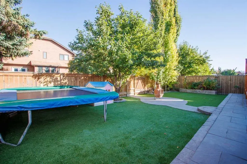 88 Woodford Close SW