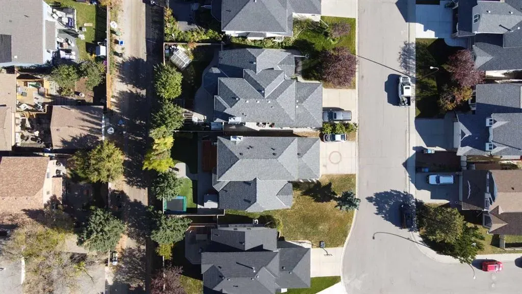 88 Woodford Close SW