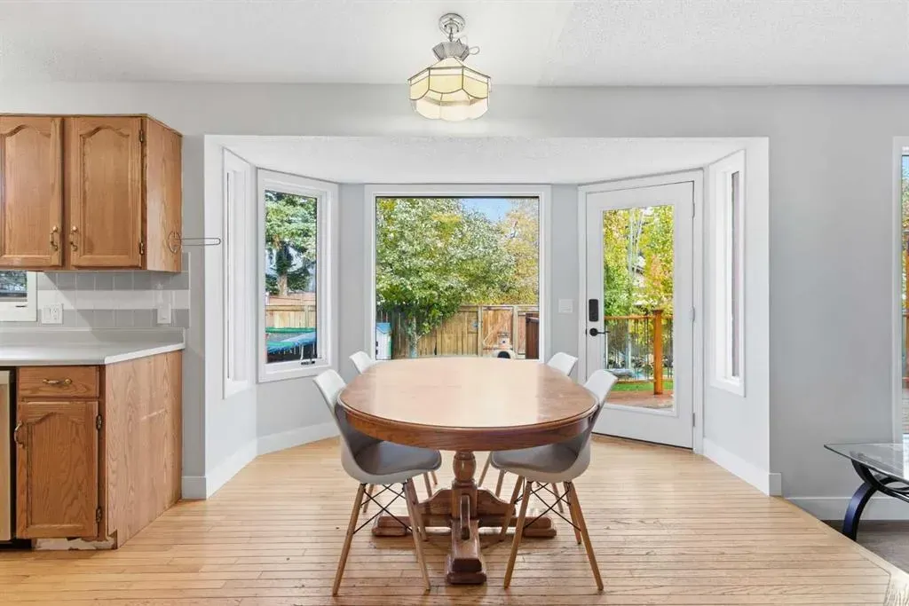 88 Woodford Close SW