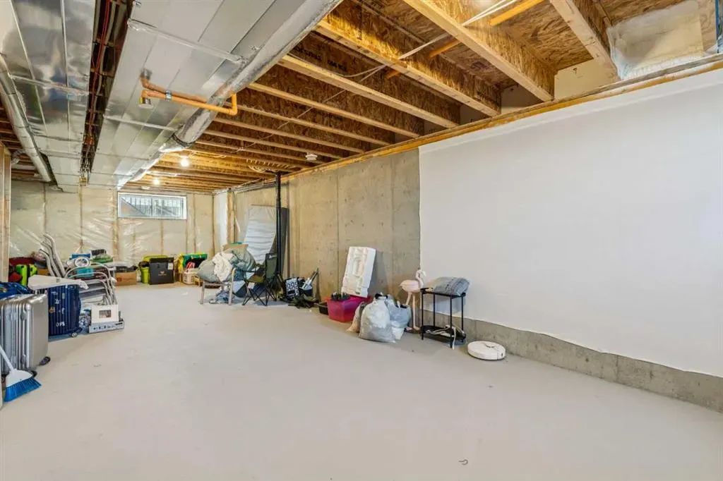 259 Lucas Boulevard NW