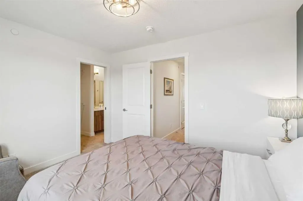 259 Lucas Boulevard NW