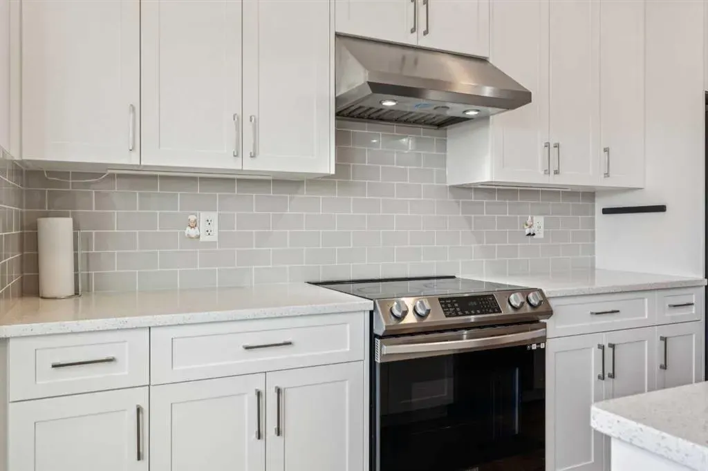 259 Lucas Boulevard NW