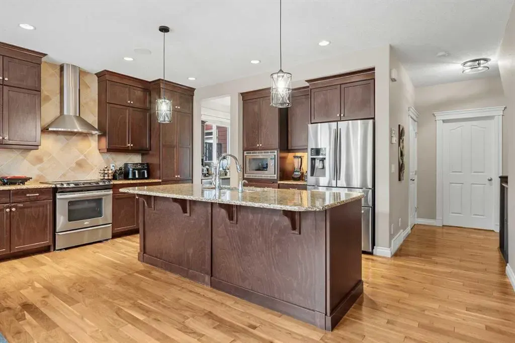 44 Auburn Sound Court SE