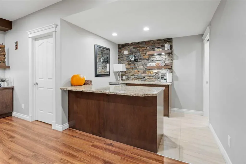 44 Auburn Sound Court SE