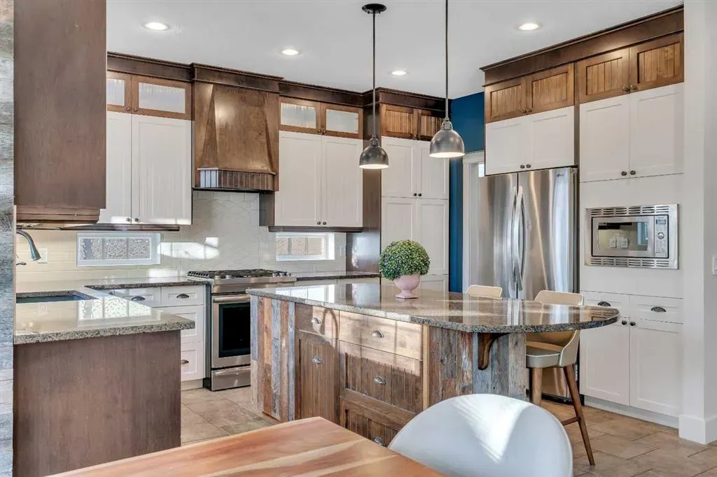 315 Crystal Green Close