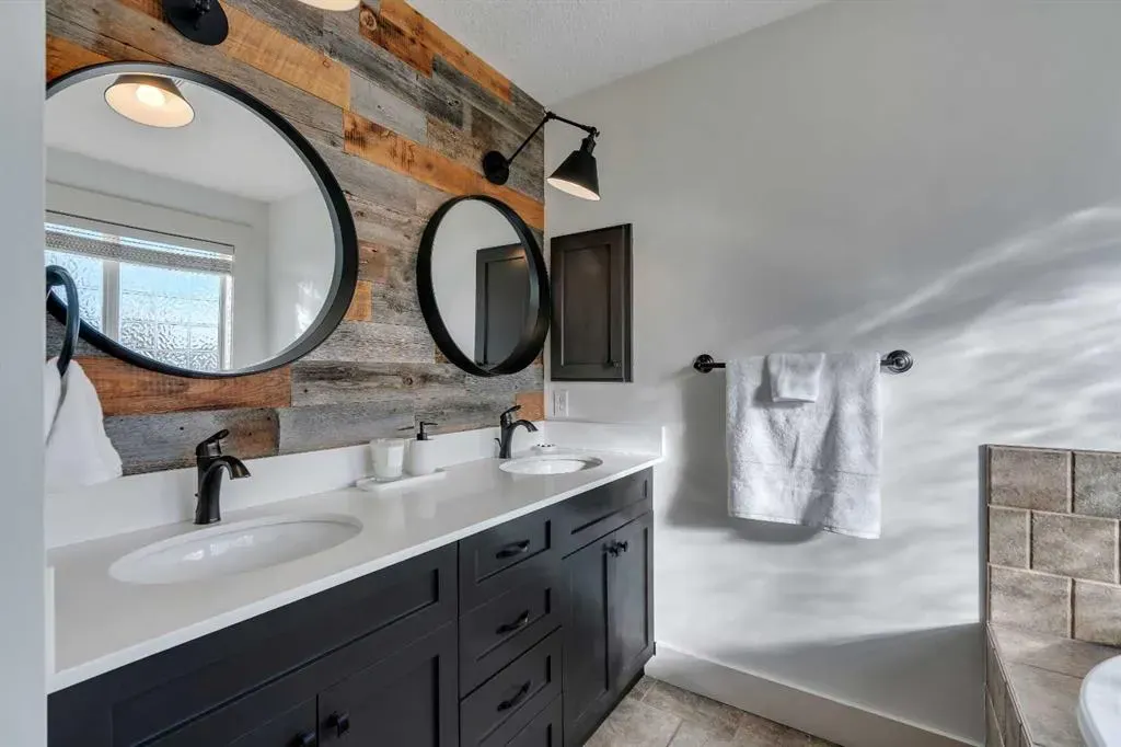 315 Crystal Green Close