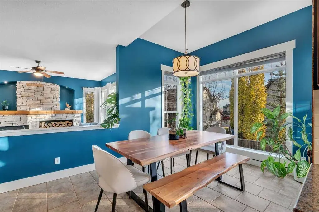 315 Crystal Green Close