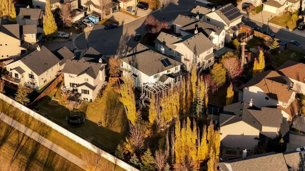 315 Crystal Green Close