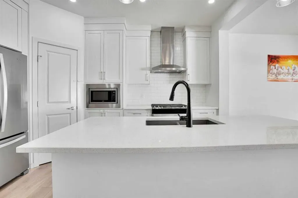 1517 Bayview Point SW